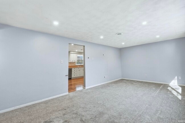 Foto del edificio - 7311 Denise Dr