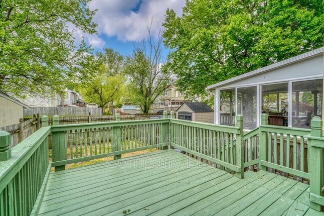 Foto del edificio - 5413 King Arthur Cir
