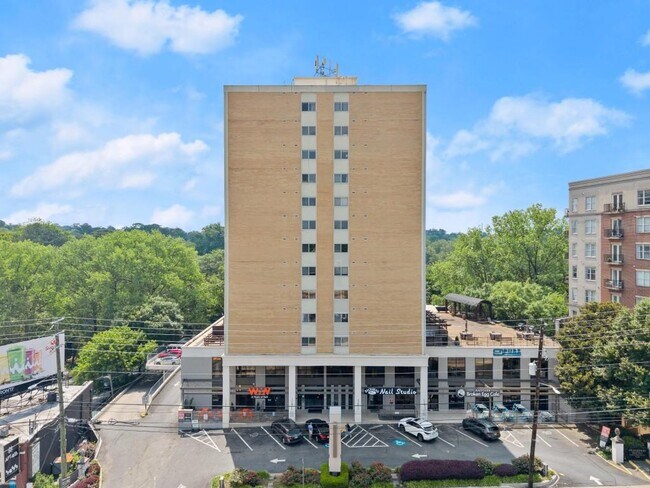 Foto del edificio - 2285 Peachtree Rd NE