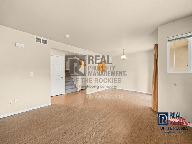 Foto del edificio - 2702 Rigden Pkwy