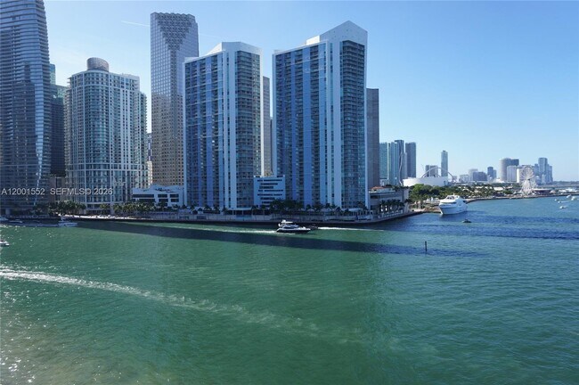 Foto del edificio - 848 Brickell Key Dr