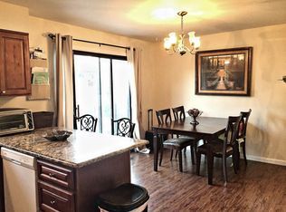 Building Photo - "Spacious 4-Bedroom Aurora Gem with Cozy Fireplace and 3 Full Baths!"
