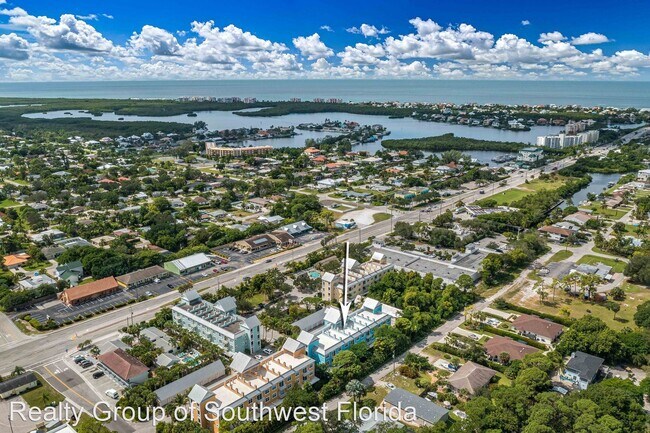Building Photo - 4420 Bonita Beach Walk Dr