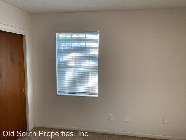 Building Photo - 3 br, 2 bath House - 10343 Mercer Lane