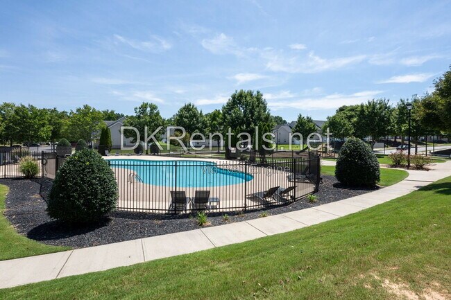 Foto del edificio - 2555 Flat Shoals Rd