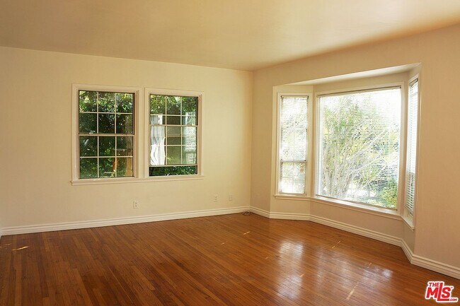 Building Photo - 5051 Dockweiler St