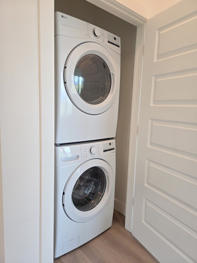 Foto del edificio - 25th and Quincy Apartments