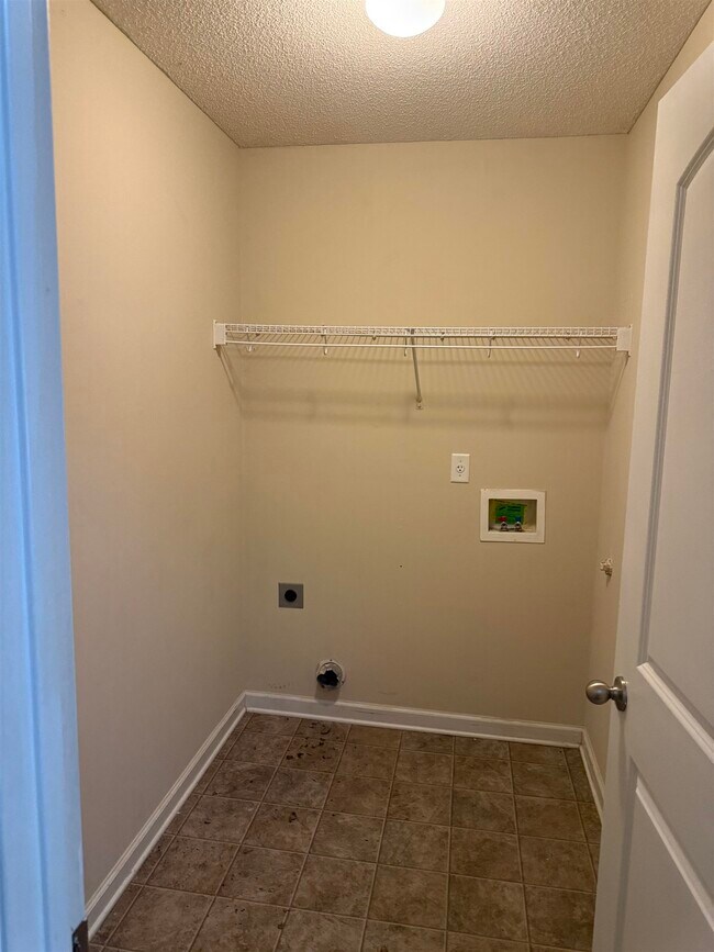 Foto del edificio - 10389 Redmond Dr