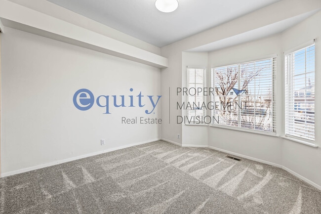 Foto del edificio - 5334 Beacon Hill Cir