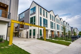 Building Photo - 4419 Cabell Dr