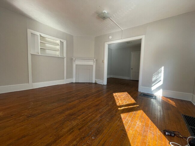 Building Photo - Ithaca Single Family Home