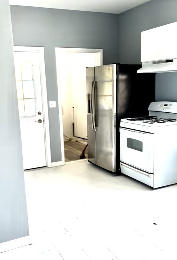 Primary Photo - 95 Wright St