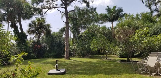 Building Photo - 3535 Belle Vista Dr