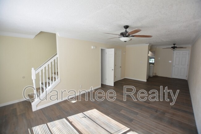 Building Photo - 808 Plum St