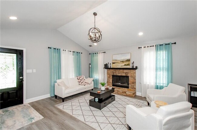 Building Photo - 238 Knob Hill Dr