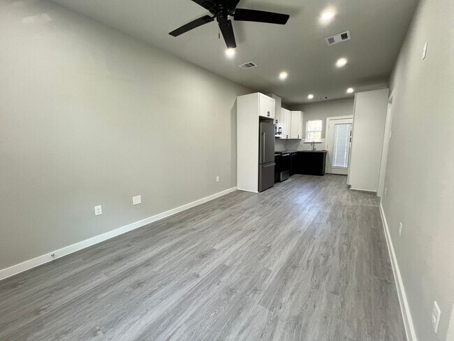 Foto del edificio - Brand new 3-bedroom, 3-bathroom townhome, ...