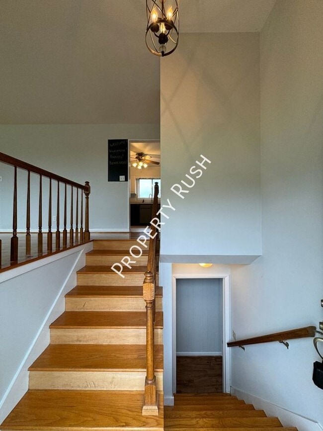 Building Photo - 2307 Arroyo Dr