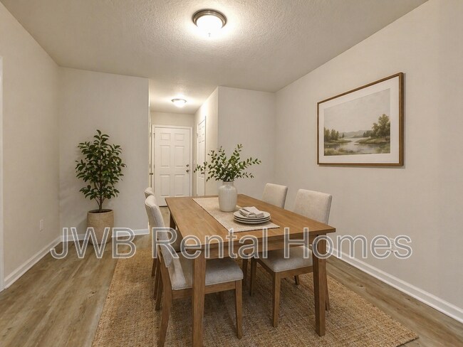 Foto del edificio - 8006 Dandy Ave