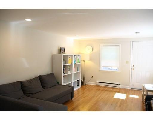 Primary Photo - 5 Hunnewell St
