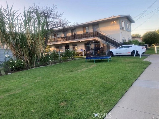 Foto del edificio - 625 N Batavia St