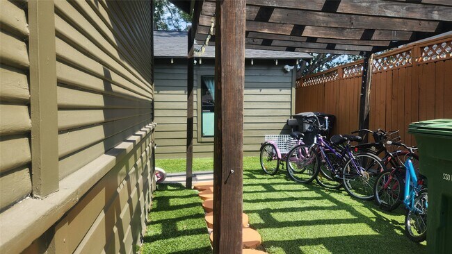 Foto del edificio - 606 Vincent St