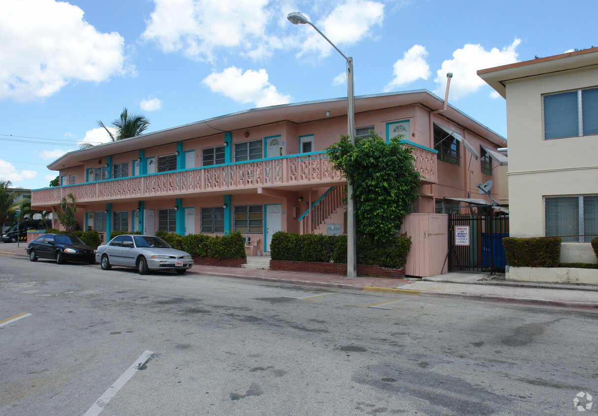 Building Photo - 335 79th St