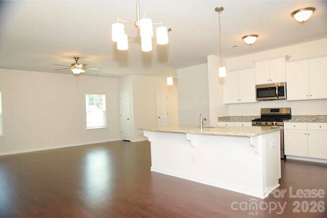 Foto del edificio - 9331 Arbor Creek Dr
