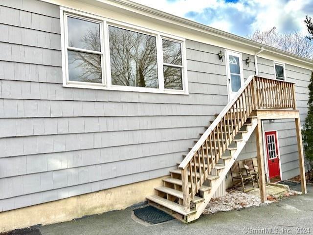 Building Photo - 131 Strawberry Hill Ave