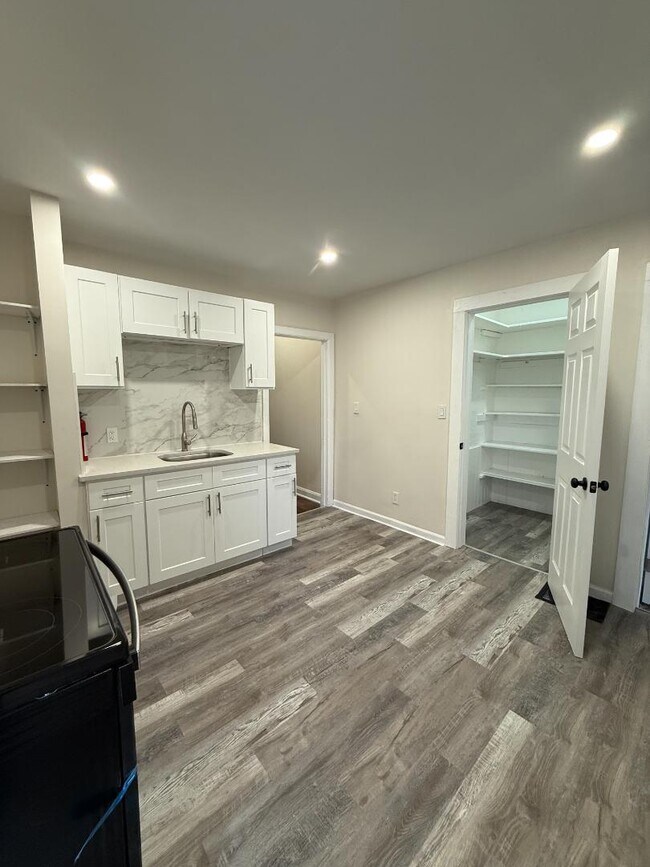 Foto del edificio - 161 6th Ave