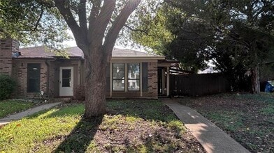 Building Photo - 707 Boyd Dr