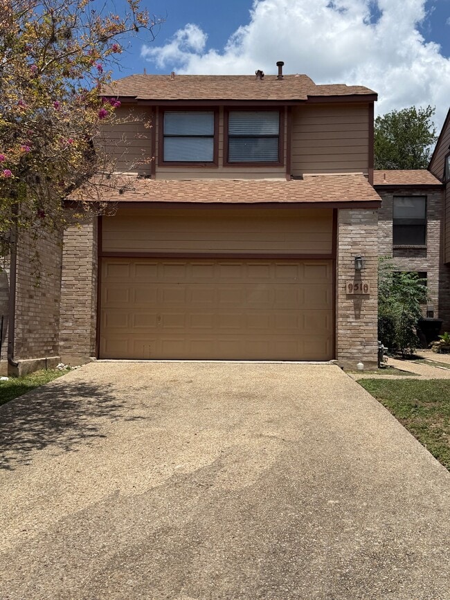 Photo - 9510 Scots Glen Townhome