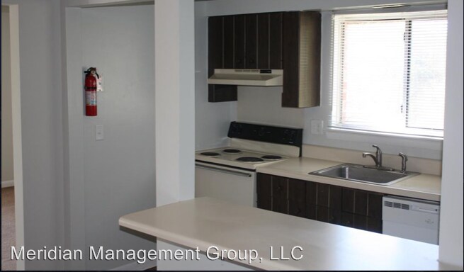 Foto del edificio - 2 br, 1 bath Apartment - 3400 Gail Drive