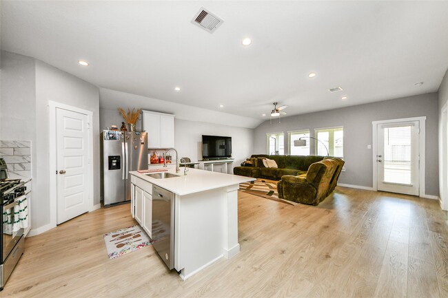 Foto del edificio - 31711 Melkridge Rd