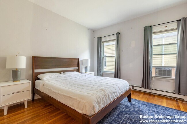 Foto del edificio - 59-61 Hillside St. Unit 3