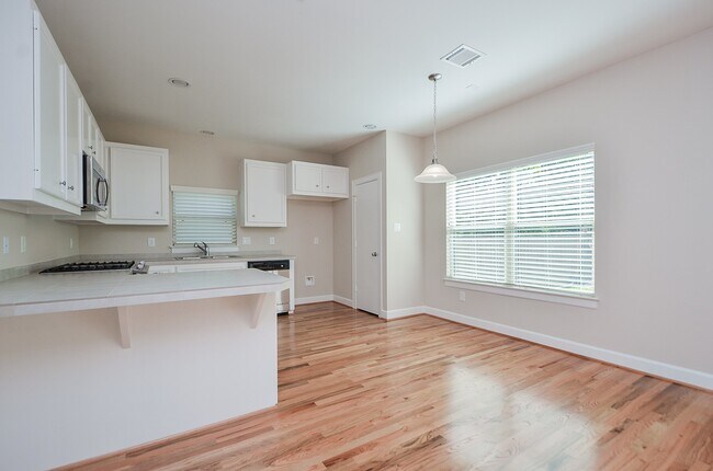 Foto del edificio - 924 E 39th St