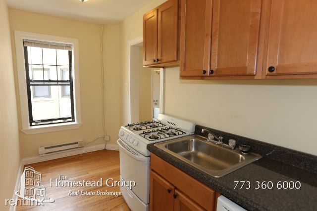Building Photo - 429 1/2 W Belden Ave