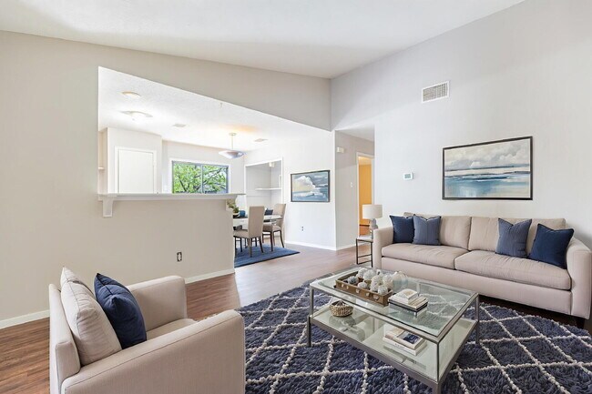 Foto del edificio - 6201 Berkett Cove