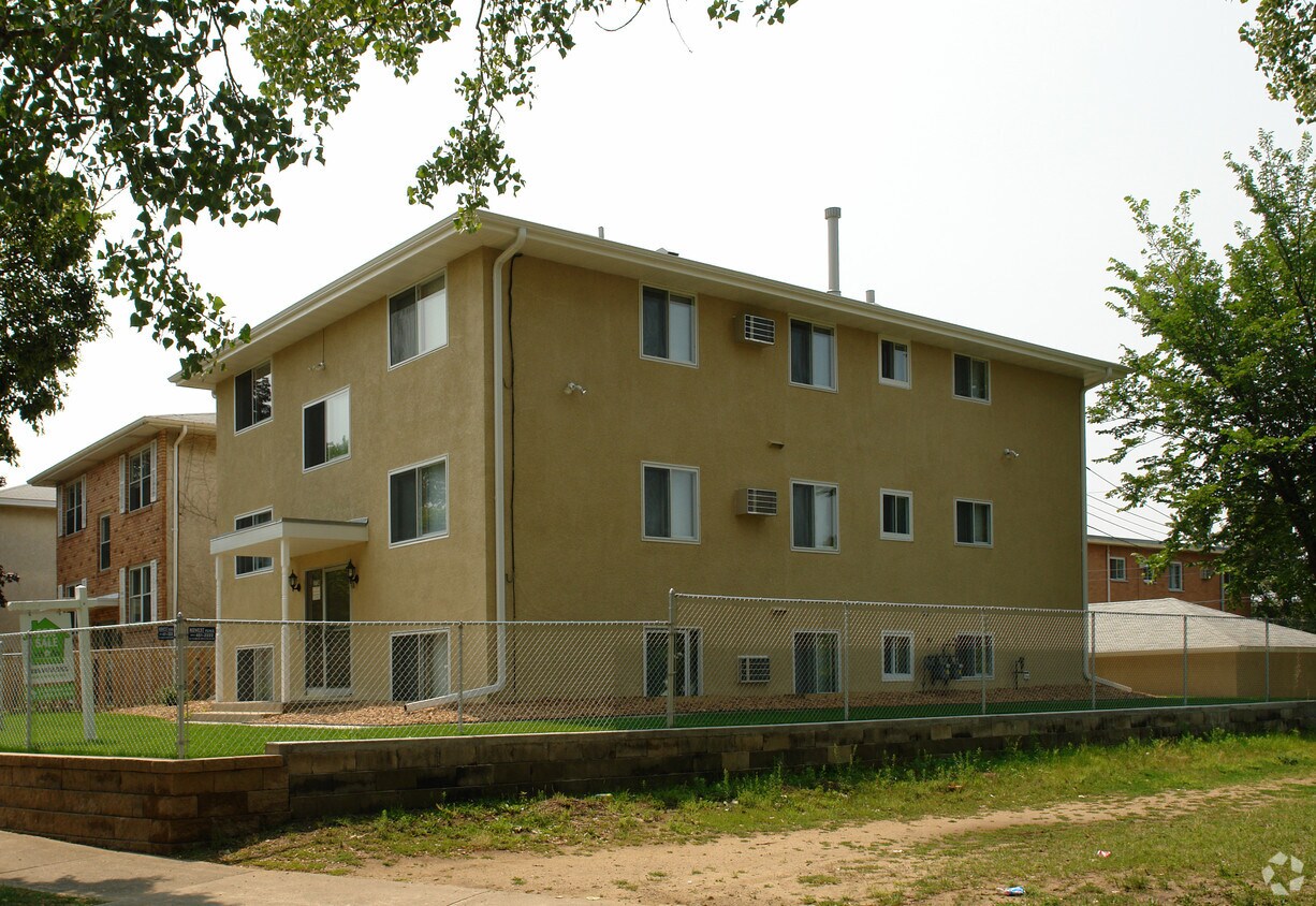 Building Photo - 5738 33rd Ave S