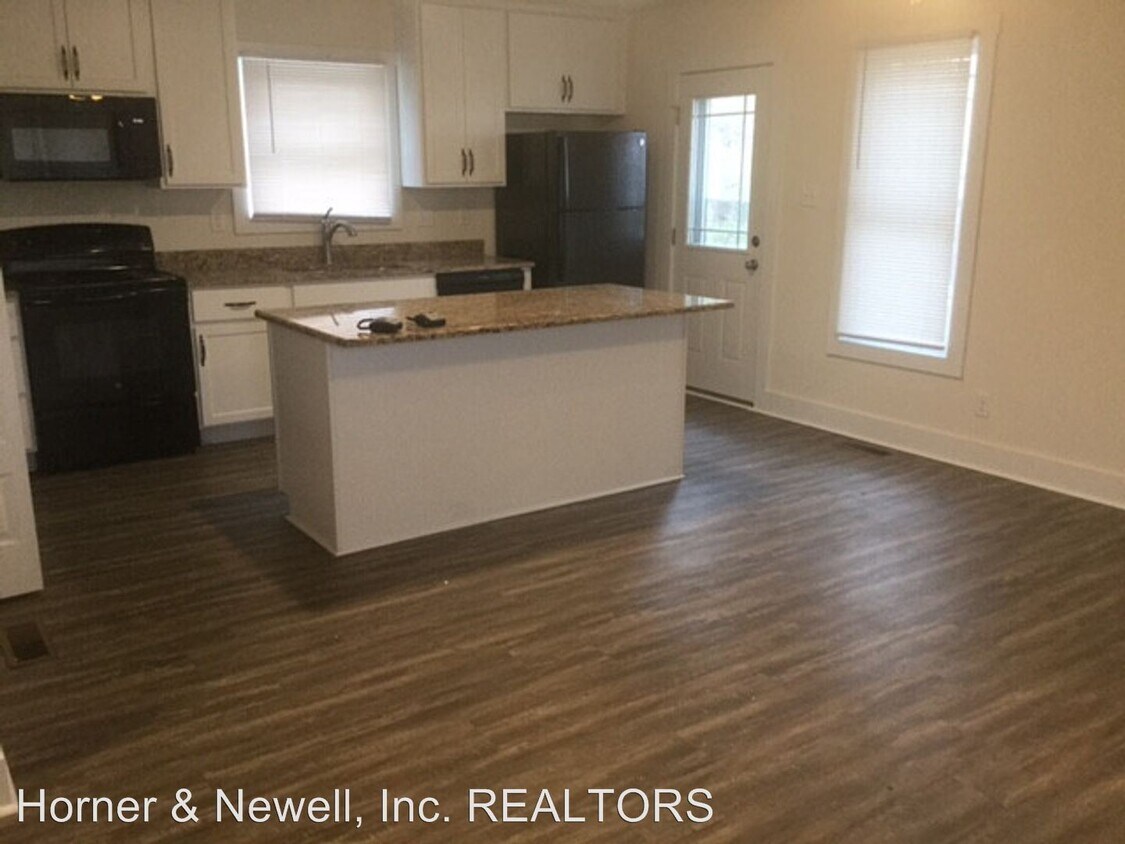 Foto del edificio - 3 br, 2 bath House - 421 Indian Oak Road