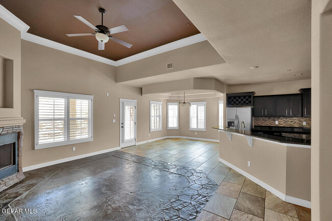 Building Photo - 7238 Canyon Wren Ave