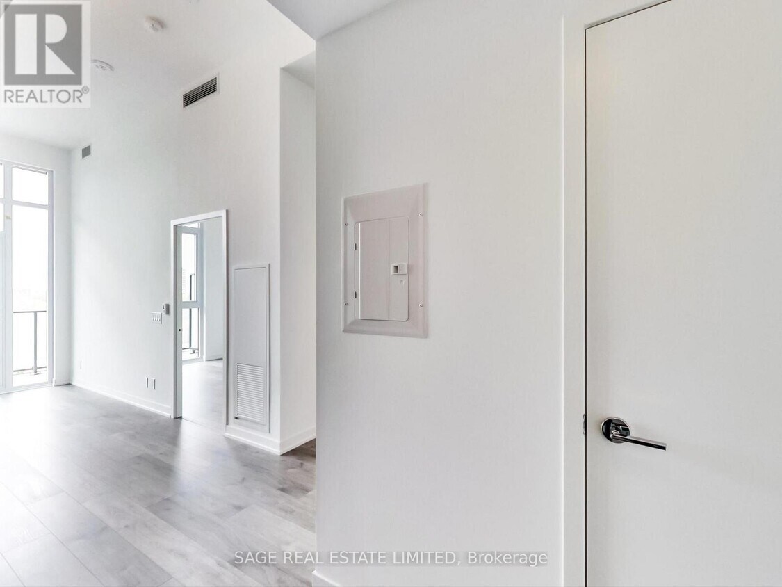 Photo principale - 285-285 Dufferin St