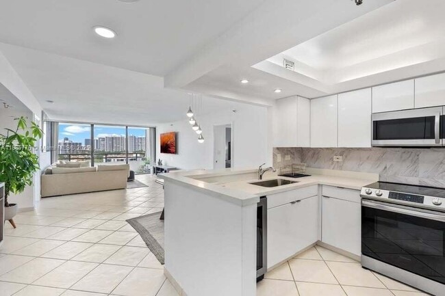 Foto del edificio - 20225 NE 34th Ct