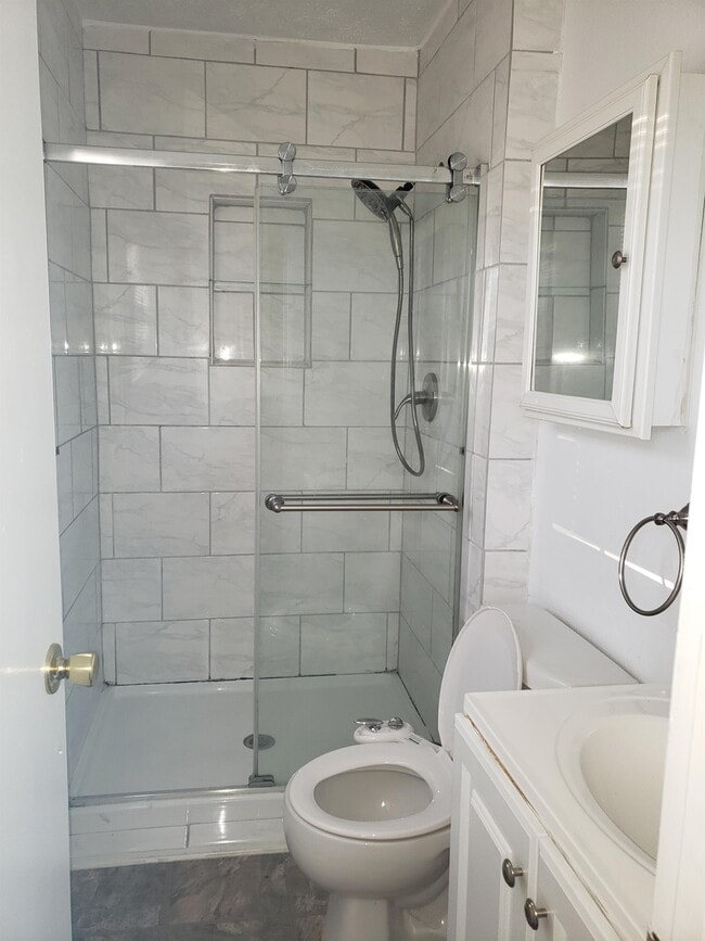 Building Photo - 5408 Silver Pine Ct