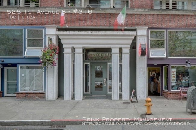 Building Photo - 526 1st Ave S