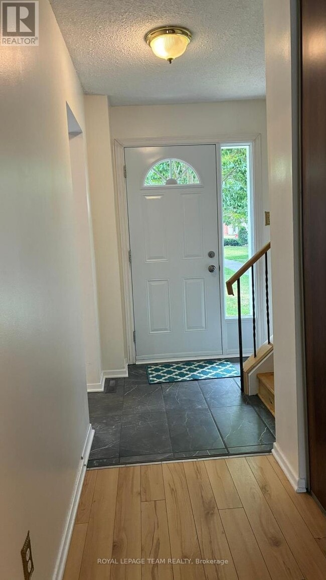 Building Photo - 445 Moodie Dr
