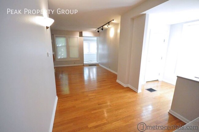 Foto del edificio - 1237 Indianola Ave