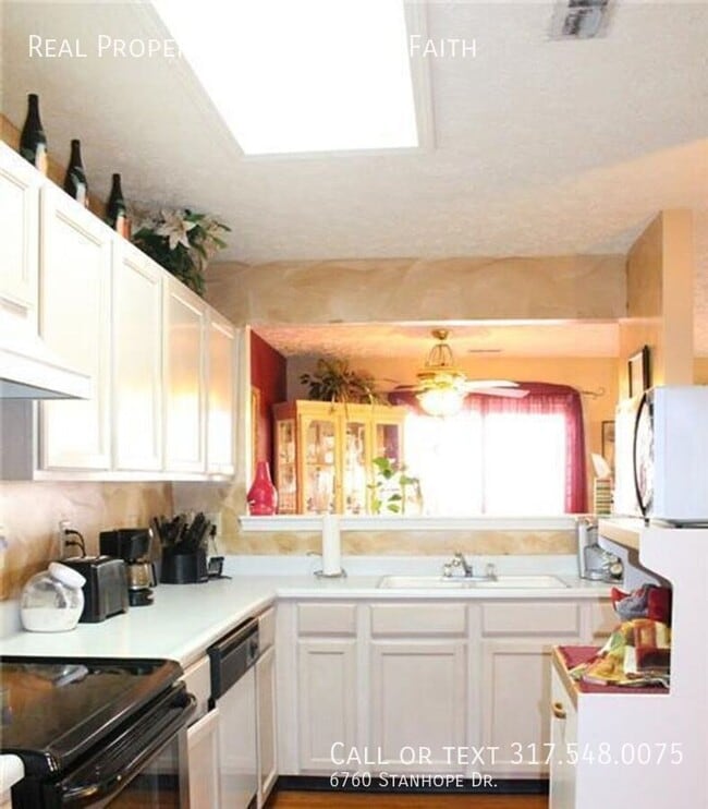 Foto del edificio - 6760 W Stanhope Dr