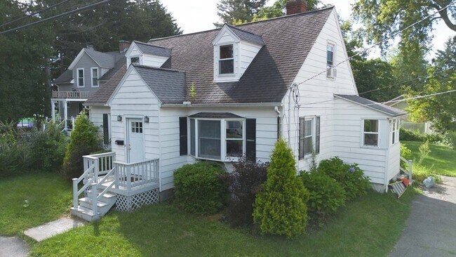 Building Photo - 50 Dutton St