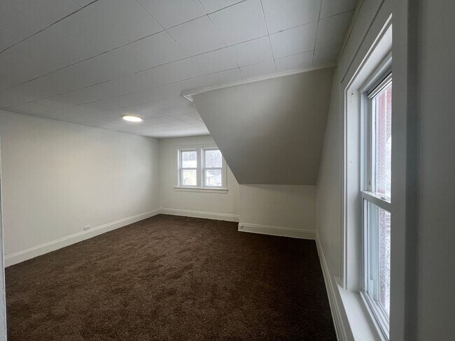 Foto del edificio - 911 Townline Rd