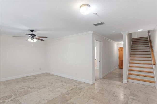 Building Photo - 512 S Glen Ave